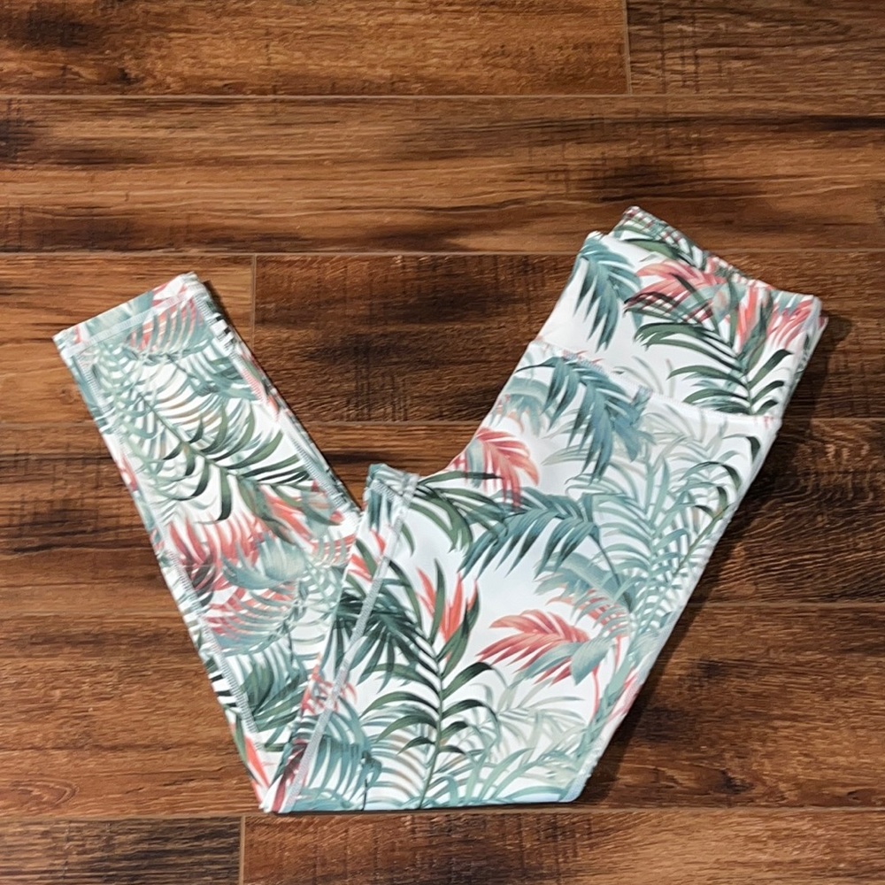 Mono B Leggings (new with tags)